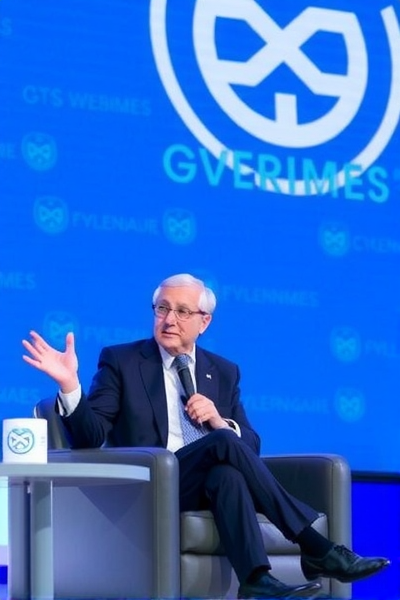 比尔·盖茨如何看待AI的未来?